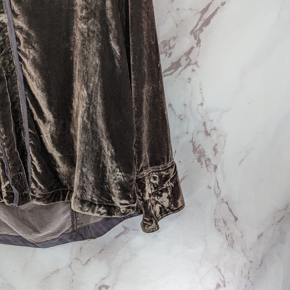 Free People Top Womens XS Brown Crushed Velvet Button Up We The Free Marianne - Picture 5 of 15